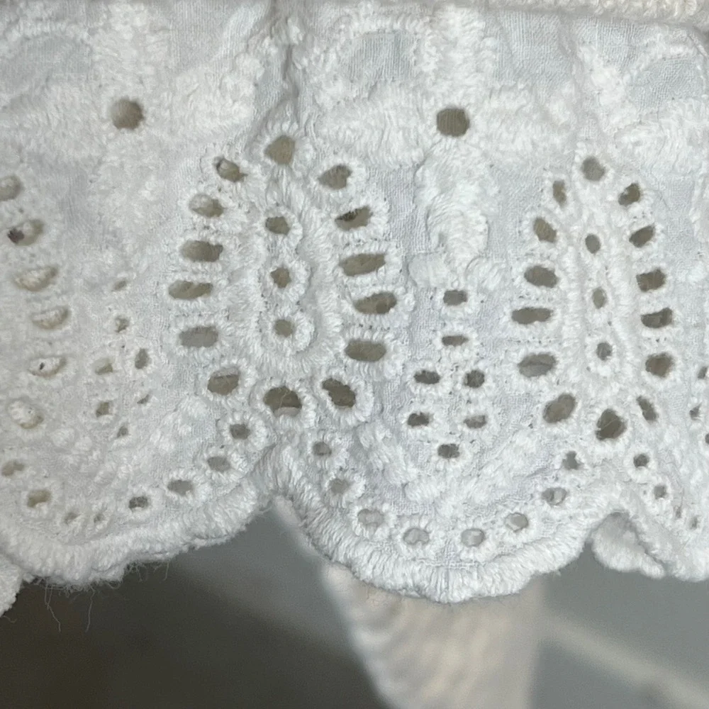 Baby Gap Toddler Girls Ivory Frost Crochet Knit Eyelet Lace Hem Sweater 3T